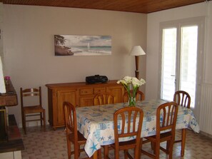 Dining - Spacious house 8 ppl with garden, pets allowed (Notre-Dame-de-Monts)