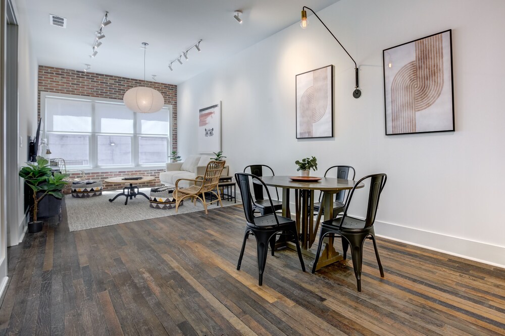 New Construction Loft Style Spacious Lux Apt