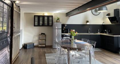 Cozy Gîte with Pool, Near Vichy, for 4 - Modern Decor, Work-Friendly, EV Charger