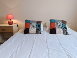 2 bedrooms