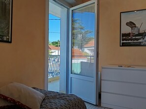 2 室のベッドルーム、WiFi