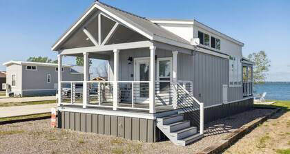 Dazzling + Modern Tiny Lake Home
