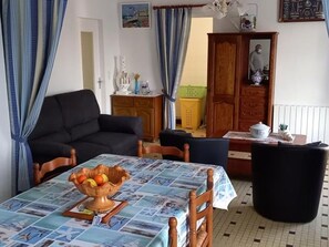 Interior - Spacious house in Notre-Dame-de-Monts for 6 with private parking (Notre-Dame-de-Monts)