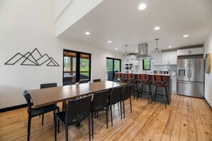 Dining - New modern Scandinavian mountain home (Lead)