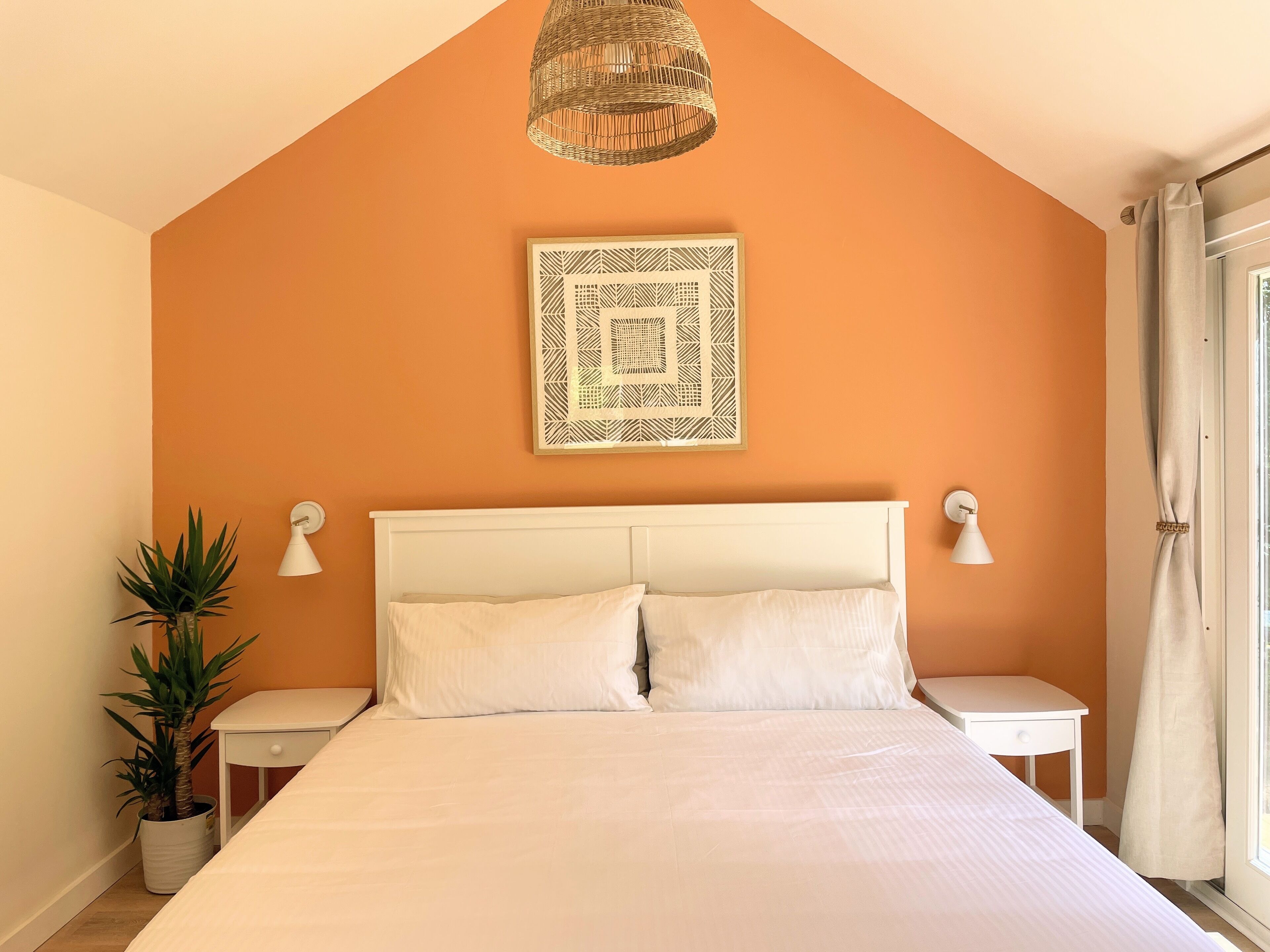 Cozy Quiet Guesthouse with Pool & Firepit