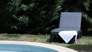 Piscina all'aperto, una piscina riscaldata