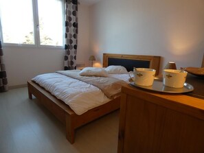 2 bedrooms