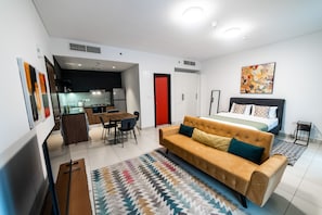 Deluxe Studio | Desk, laptop workspace, soundproofing, free WiFi - Apart-Hotel You&Co Dubai (Dubai)