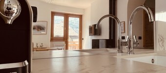 Azzurro Mountain Lodge