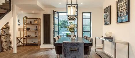 Hus – basic, flere senger | Spiseområde