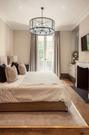 Basic House, Multiple Beds