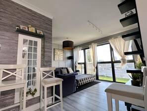 Interior - Canary Wharf two Bedroom Apartment (London)