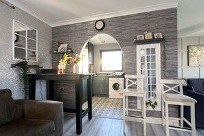 Apartment, 2 Queen Beds | Interior