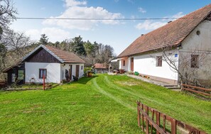 Exterior - Nice home in Brod na Kupi (Brod na Kupi)