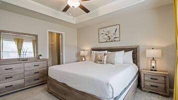 3 bedrooms, iron/ironing board, WiFi, bed sheets