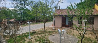 Orizzzonti del Castelluccio Red fox enchanting elegant cottage