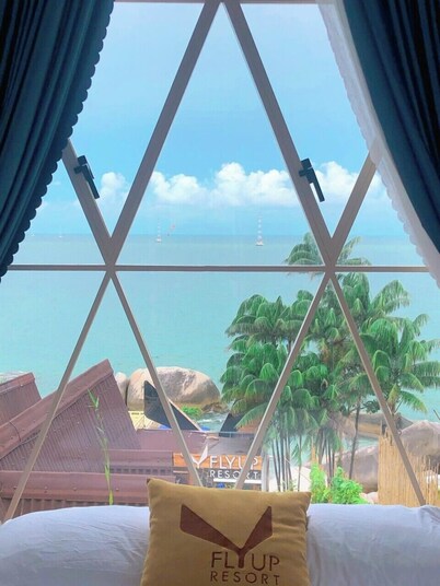 Flyup Resort