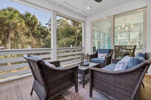 Property grounds - New! Heart & Sol, 4 BR & 4.5 Bah, Views of Pond next door & Short Walk to Beach! (Edisto Island)