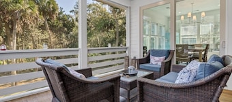 New! Heart & Sol, 4 BR & 4.5 Bah, Views of Pond next door & Short Walk to Beach!