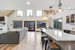 Interior - Backcountry Lodge | 4 Bed, 3.5 Bath (Newry)