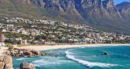 Colourful and Cosy Studio Apartment in Newlands