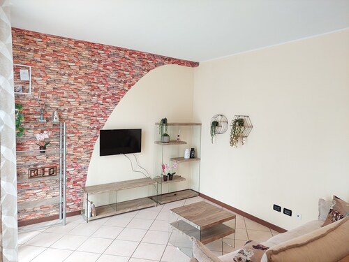 [private garden] - convenient for Malpensa and Milan