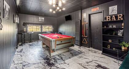 Waldo Speakeasy 6 bedroom/7 beds/2.5 baths