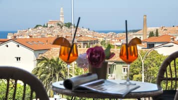 Deluxe Room, Terrace, Sea View | 1 bedroom, memory foam beds, minibar, individually decorated