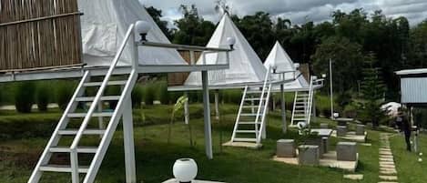 1 habitación y ropa de cama