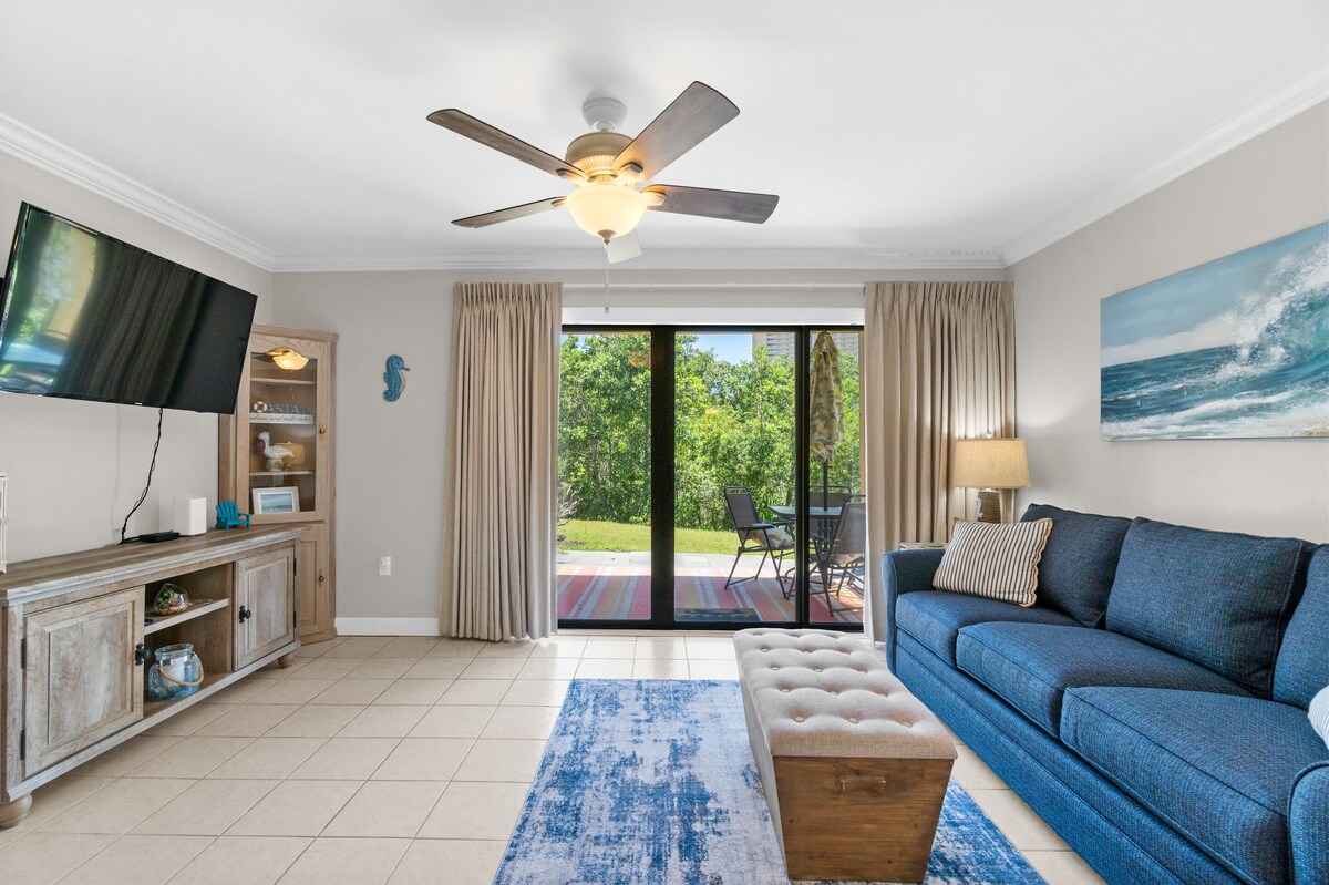 Portside K2 - Dog Friendly, Pools, Hot Tub, Beach Across Street - Book for 2025!