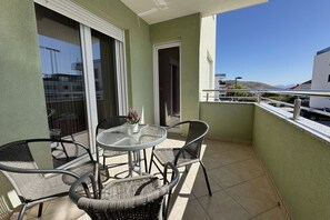 Outdoor dining - Trogir, Okrug Gornji, Simba 3 apt (Okrug Gornji)