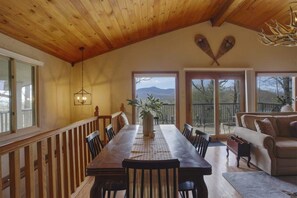 Unclassified image, 4 of 29, button