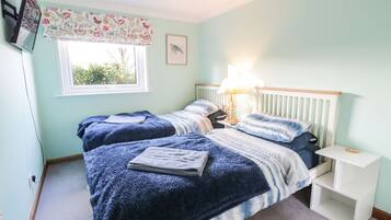 4 bedrooms, individually decorated, individually furnished, free WiFi