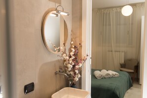 5 Schlafzimmer, WLAN, Bettwäsche