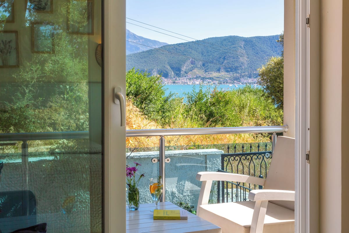 Classic Room, 1 Bedroom, Partial Sea View | Terrace/patio