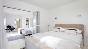 4 bedrooms, travel cot, WiFi, bed sheets