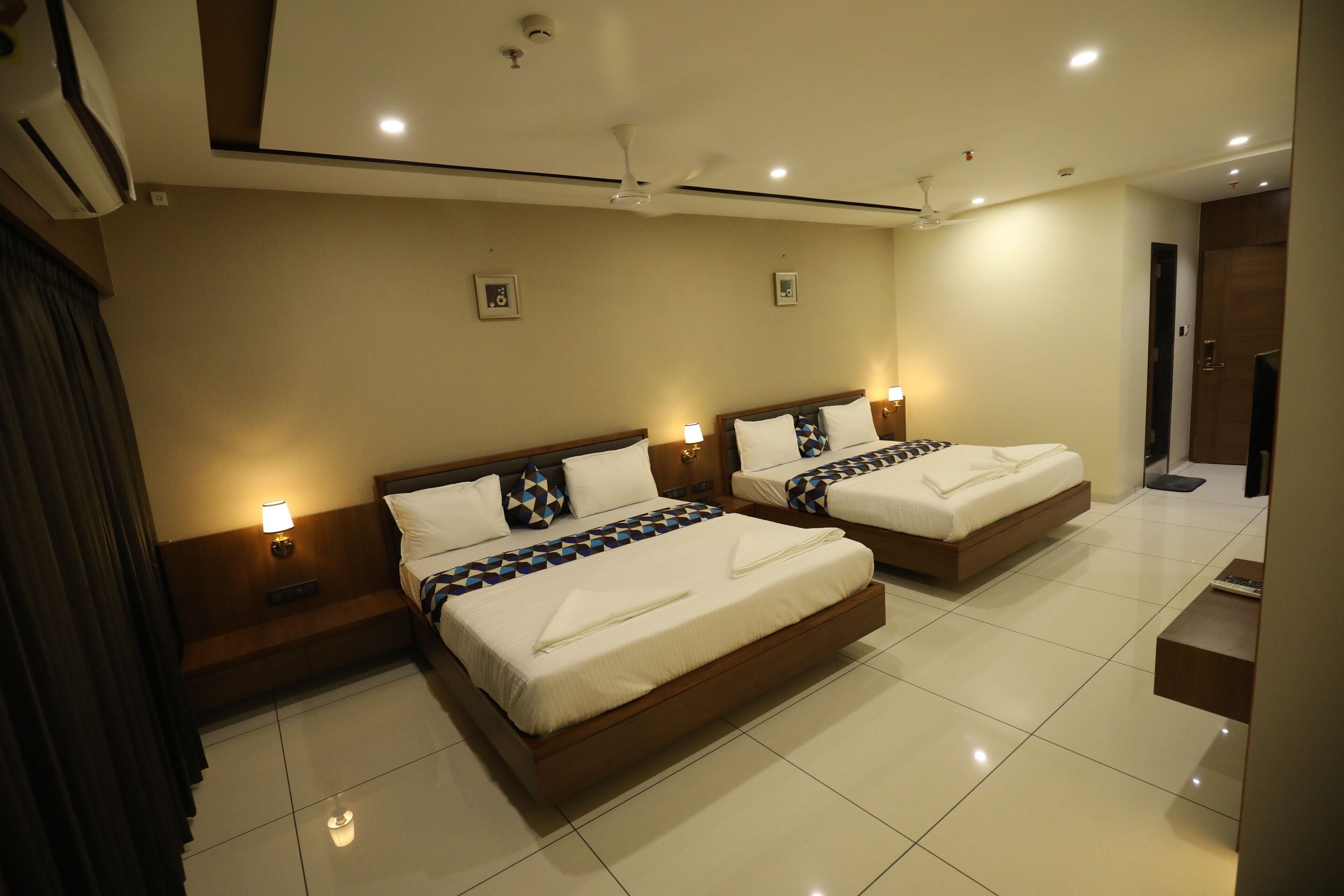 premium room | egyptian cotton sheets, premium bedding, free wifi, bed sheets