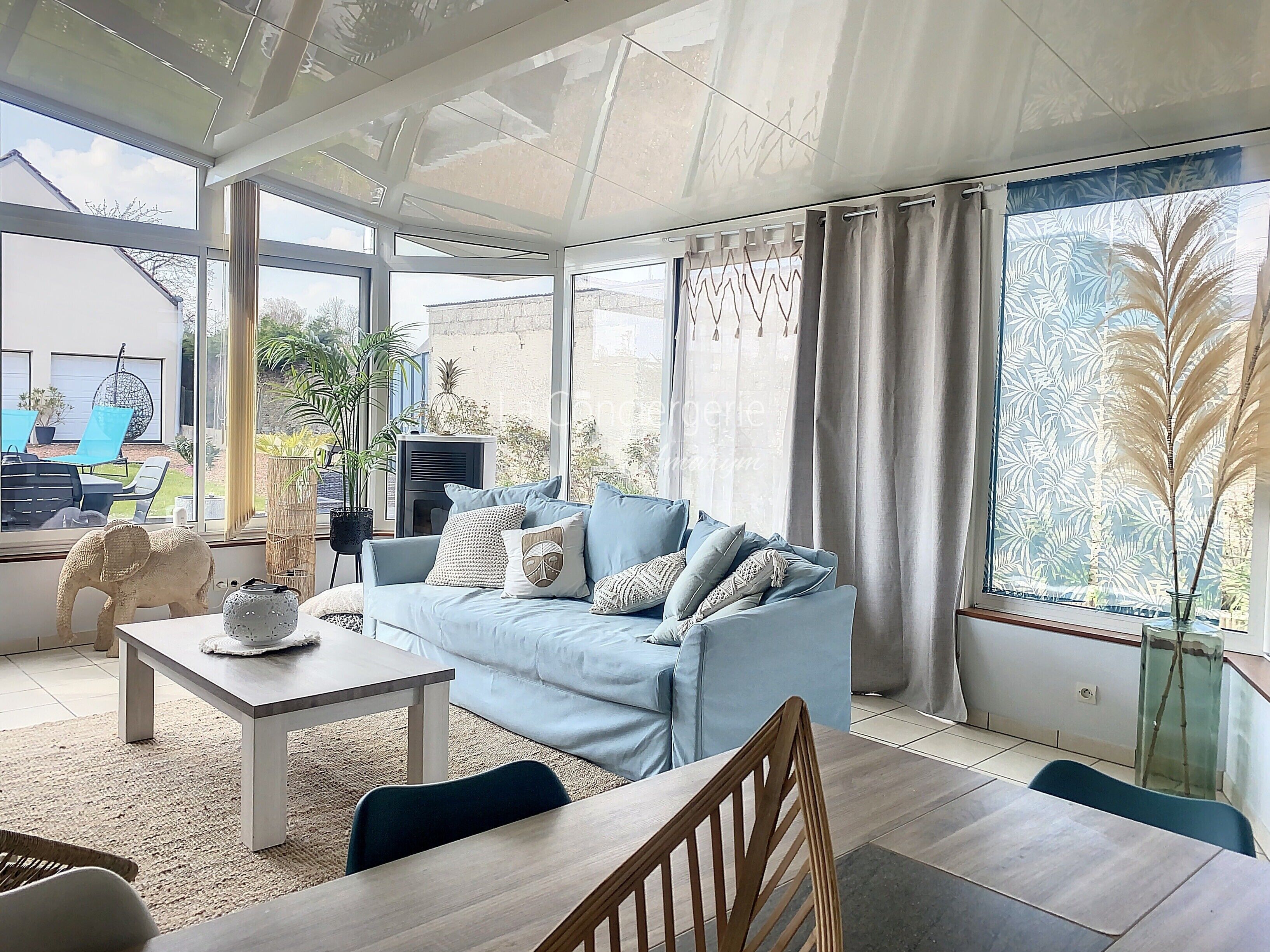 FM42 - À Ciel Ouvert.. Maison avec grande veranda et jardin