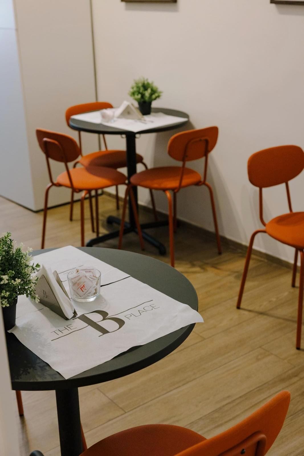 Foto - The B Place Cola