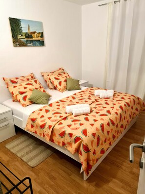 4 Schlafzimmer, Zimmersafe, Bügeleisen/Bügelbrett, kostenloses WLAN