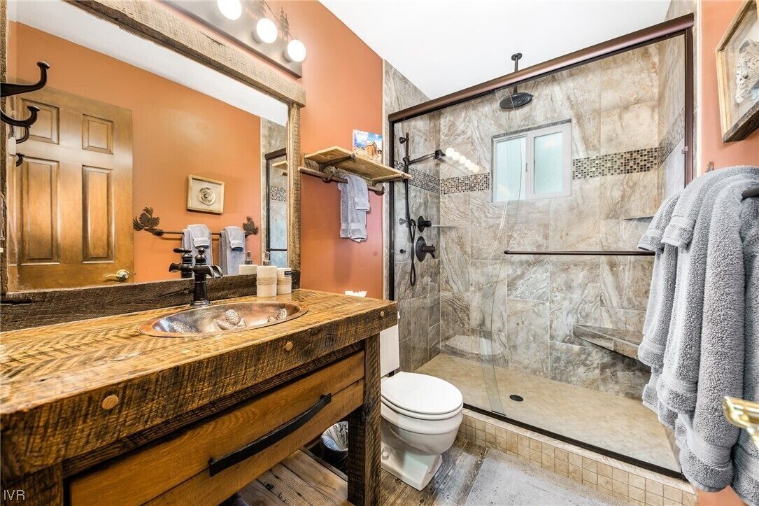 1331 Zurich Lane - Modern Mountain Chalet