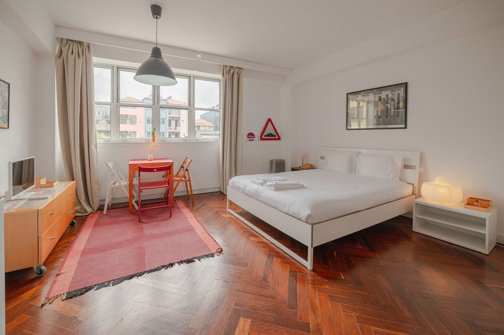 Heart OF Porto IN Bolhao by Homing