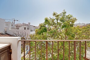 Balcony - Lagos Downtown by Homing (Lagos)