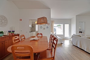 Villa - 3 sovrum - tillgång till pool | Matservice på rummet