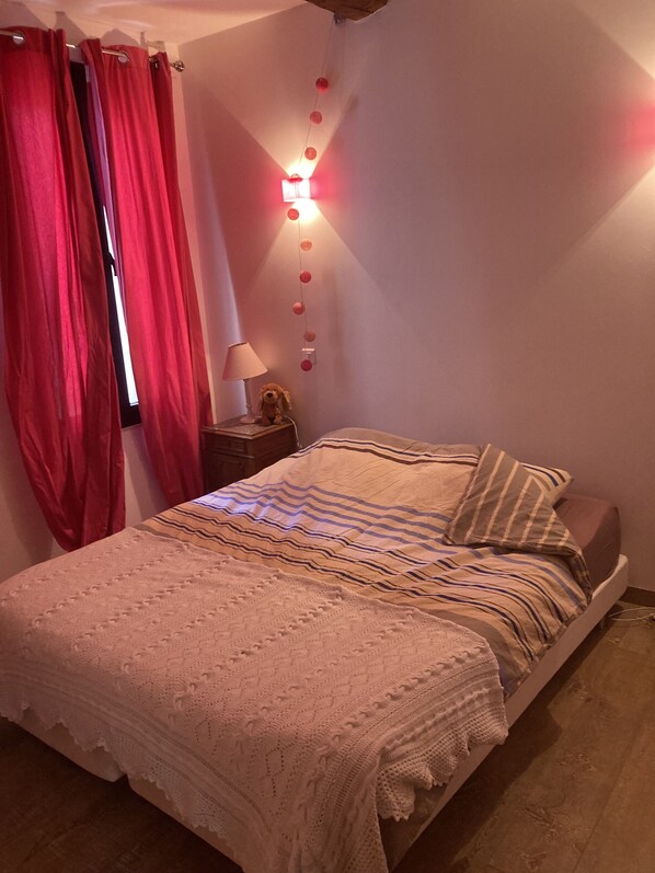 2 chambres, Wi-Fi, literie fournie