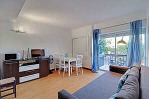 Living room - Vilamoura Lagoon With Pool by Homing (Loulé)