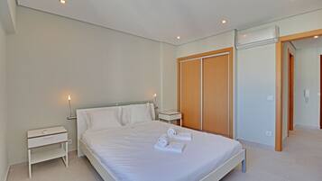 Appartement, 1 chambre, terrasse, vue mer | 1 chambre, draps fournis