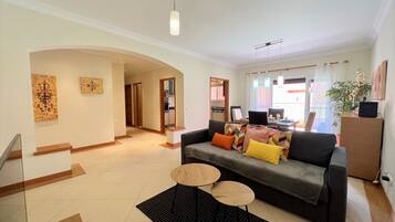 Apartment, 2 Bedrooms, Pool Access | Living room