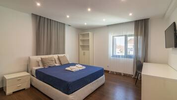 Appartement, 3 slaapkamers, toegang tot zwembad | 3 slaapkamers, beddengoed