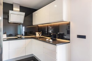 Microwave, oven, dishwasher, coffee/tea maker - Vilamoura Premium by Homing (Loulé)